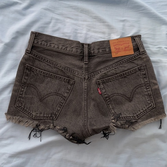 Levis 501 denim shorts - Picture 2 of 2